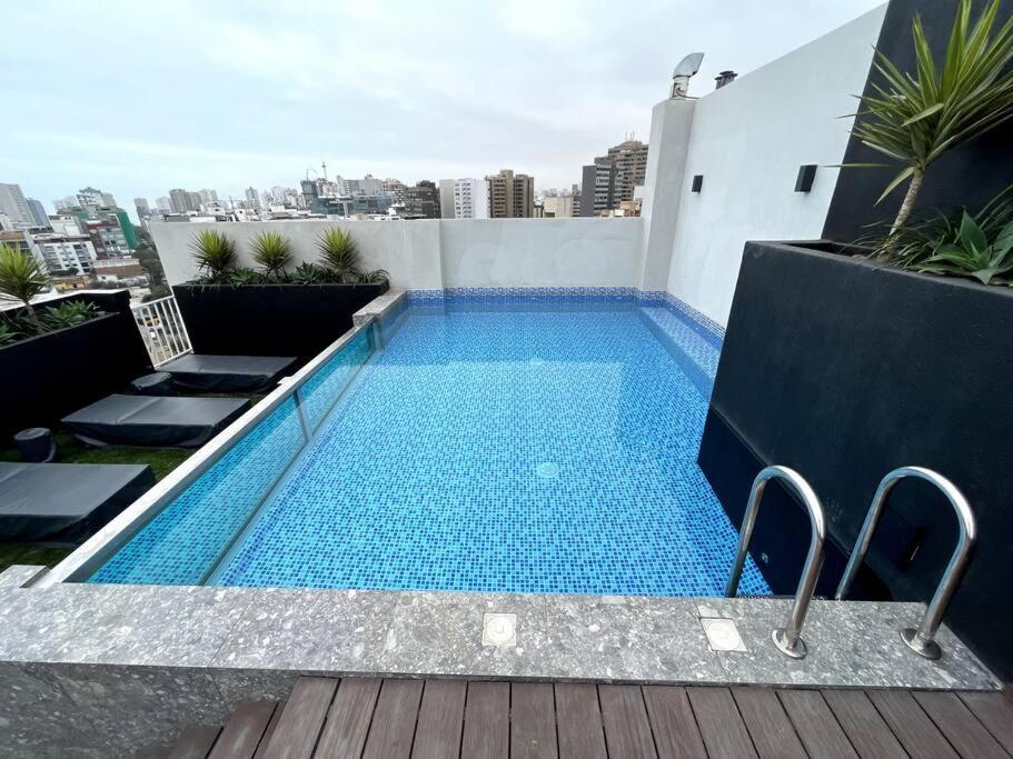 Luxury In Miraflores With Rooftop Pool